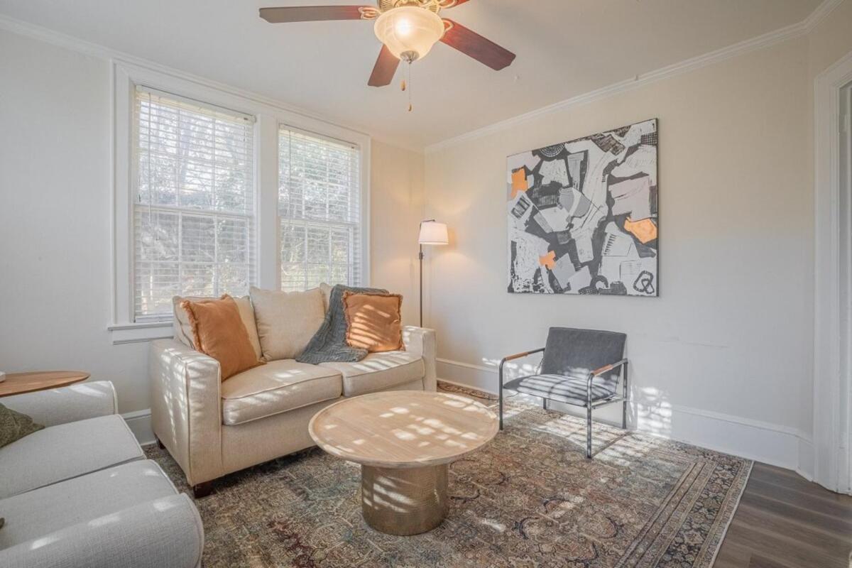 Classic City Apartment With Firepit Athens Exterior photo